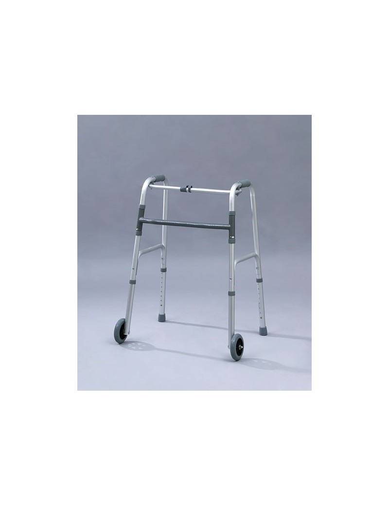 Andador con ruedas externas