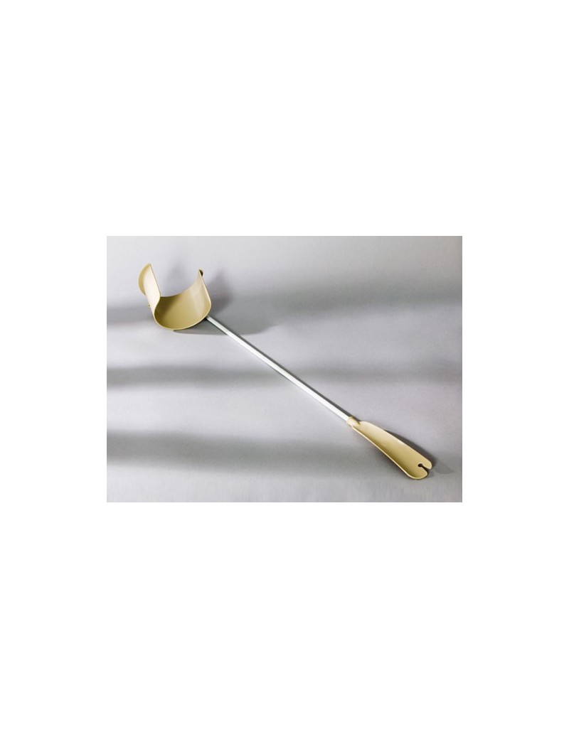 PONE MEDIAS Y CALZADOR